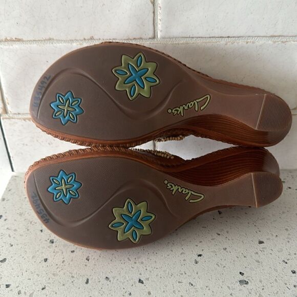 Clarks Artisan Women’s Tan Leather Beaded Boho Wedge Open Toe Sandals Shoes 7.5 - Picture 8 of 15